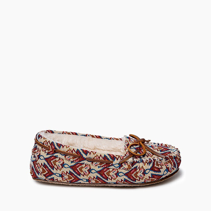 MINNETONKA Women's Minookamii Cally Pile Lined Moccasin Slipper Cream Minookamii - 44113-CMI