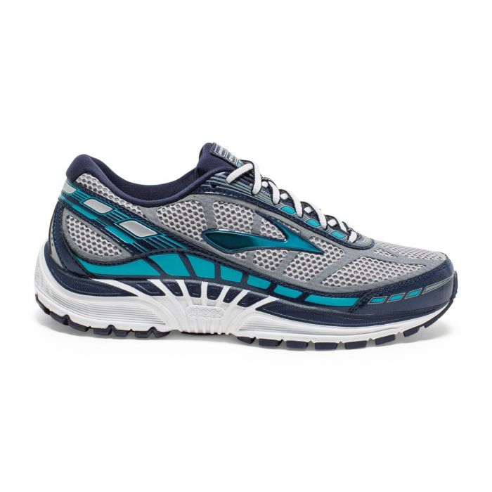 Brooks women's dyad store 8 running sneaker